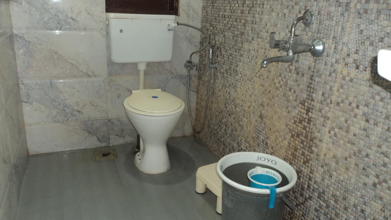 Benazeer Hotel 孟买 外观 照片